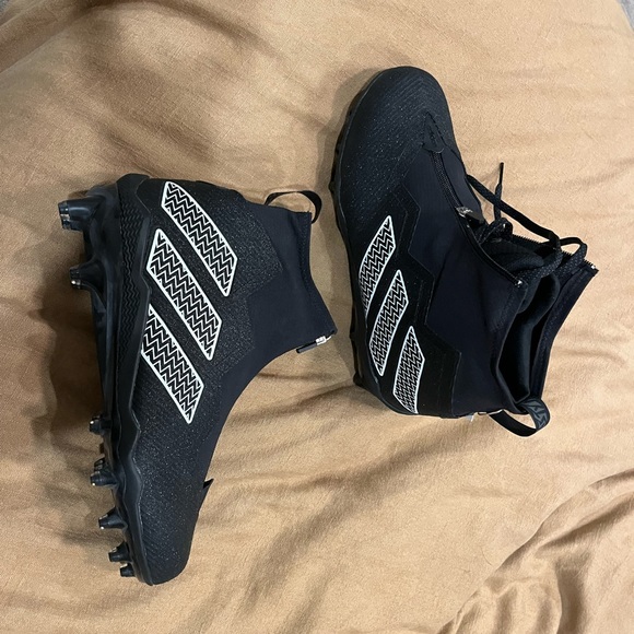 Adidas cleats - Picture 1 of 2